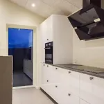 Дом отдыха In With Kitchen
