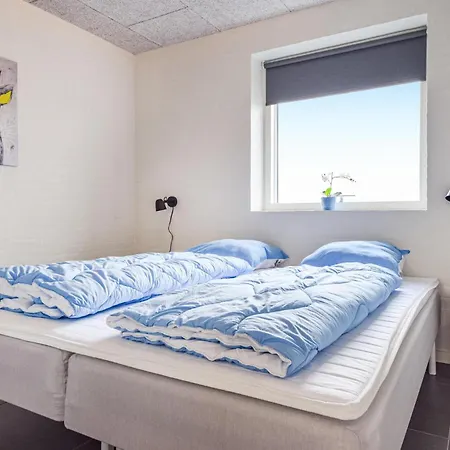 4 Bedroom Awesome Home In Faaborg Vakantiehuis *