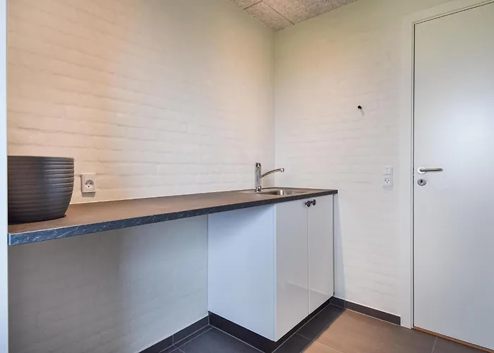 In With Kitchen